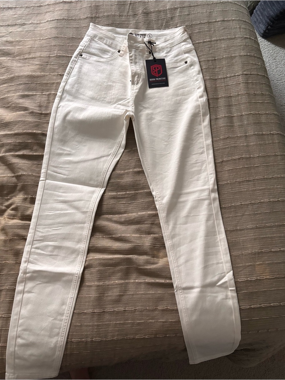 Born Primitive Women’s White Jeans Large Tall NWT